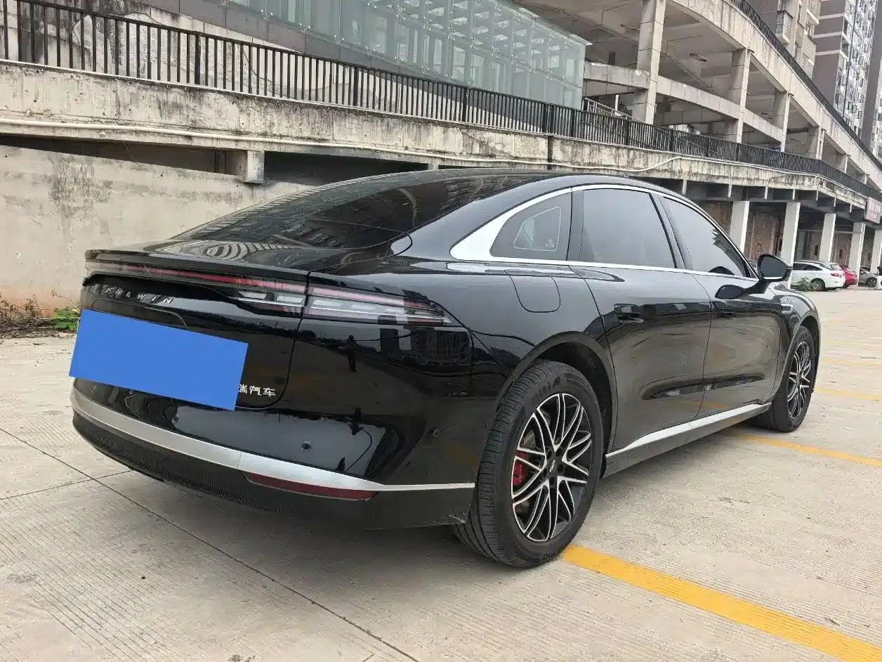 Fengyun A9L 2025 Model 260km Extended Range Luxury Edition — миниатюра 5