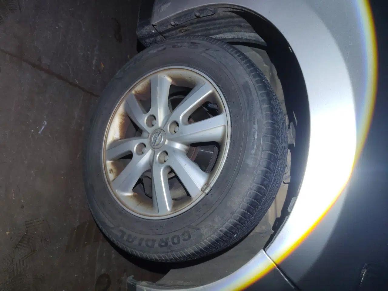 Nissan Tiida Sedan 2009 1.6L Automatic Tech Edition — миниатюра 8