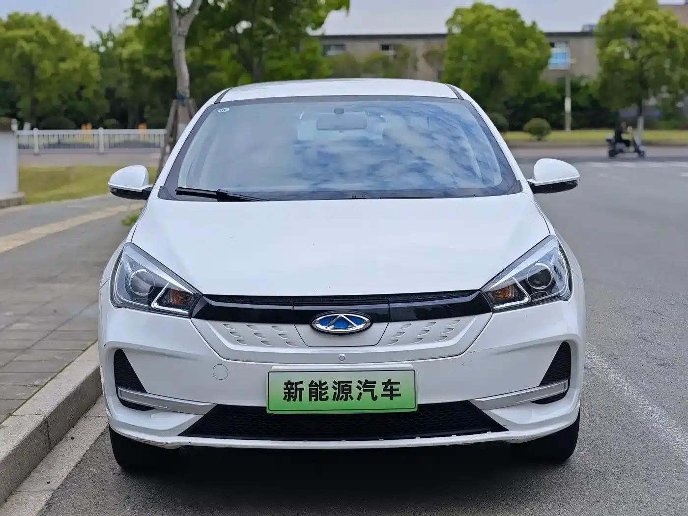 Chery Arrizo e 2024 Model 405km Travel Edition — миниатюра 2