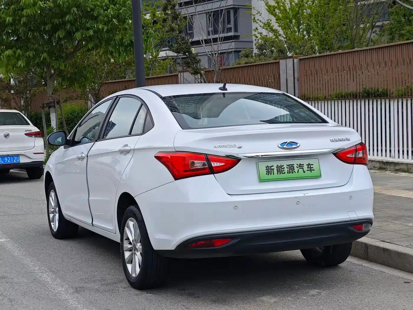 Chery Arrizo e 2024 Model 405km Travel Edition — миниатюра 4