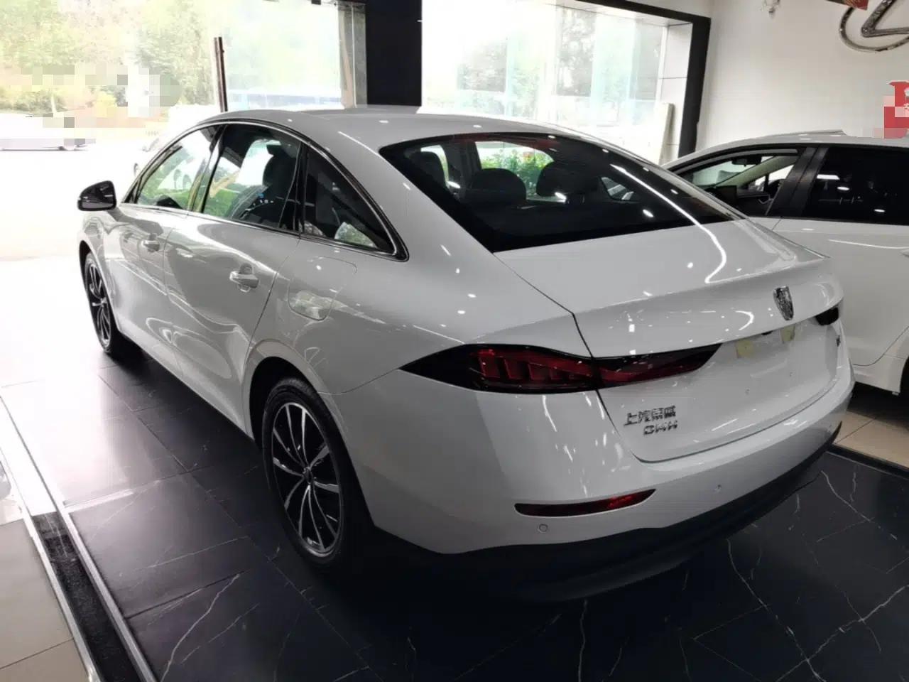 Roewe D7 2025 DMH 125km World Champion Edition — миниатюра 4