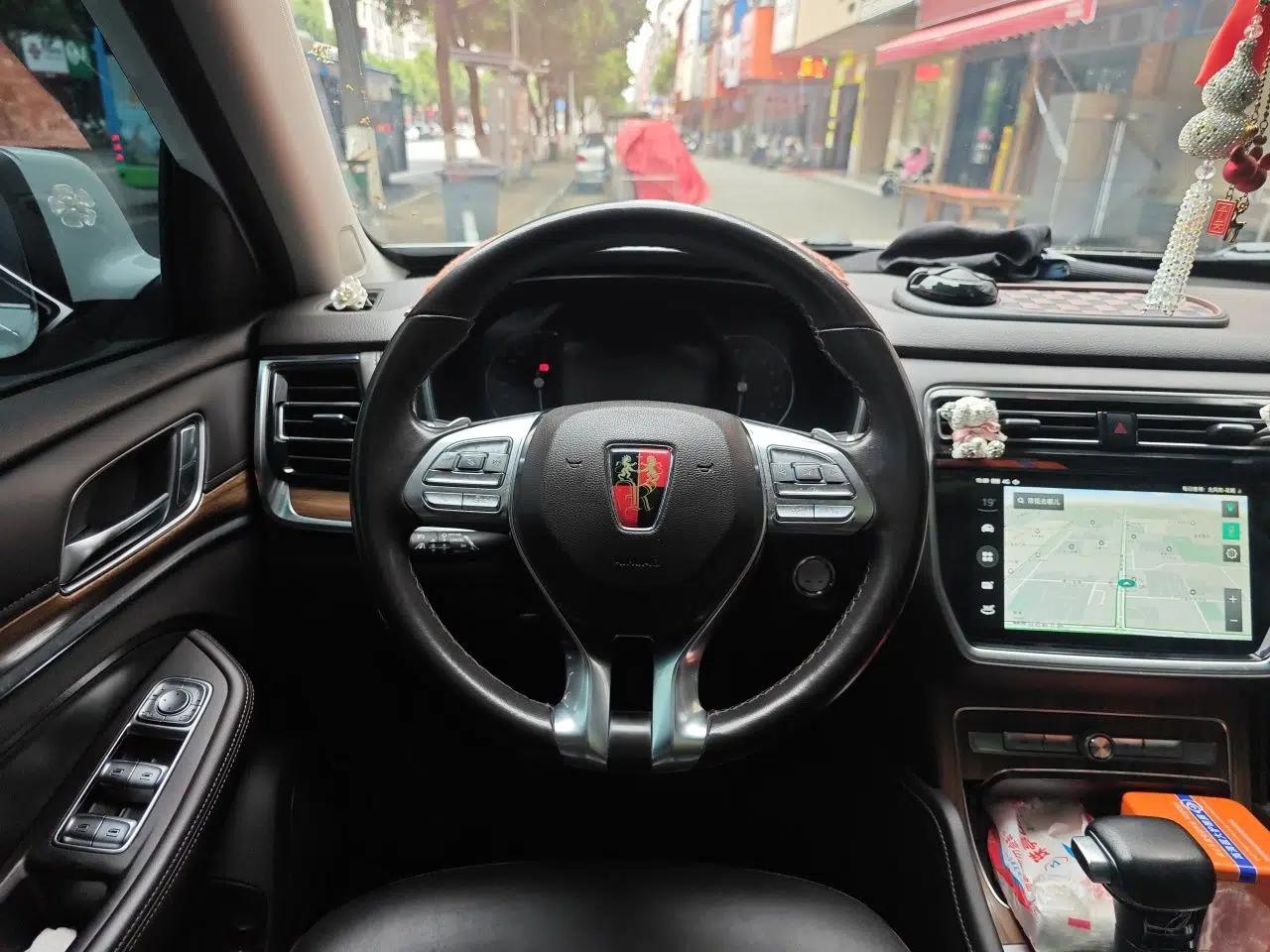 Roewe RX8 2018 30T Smart Connectivity Two-Wheel Drive Flagship Edition — миниатюра 11