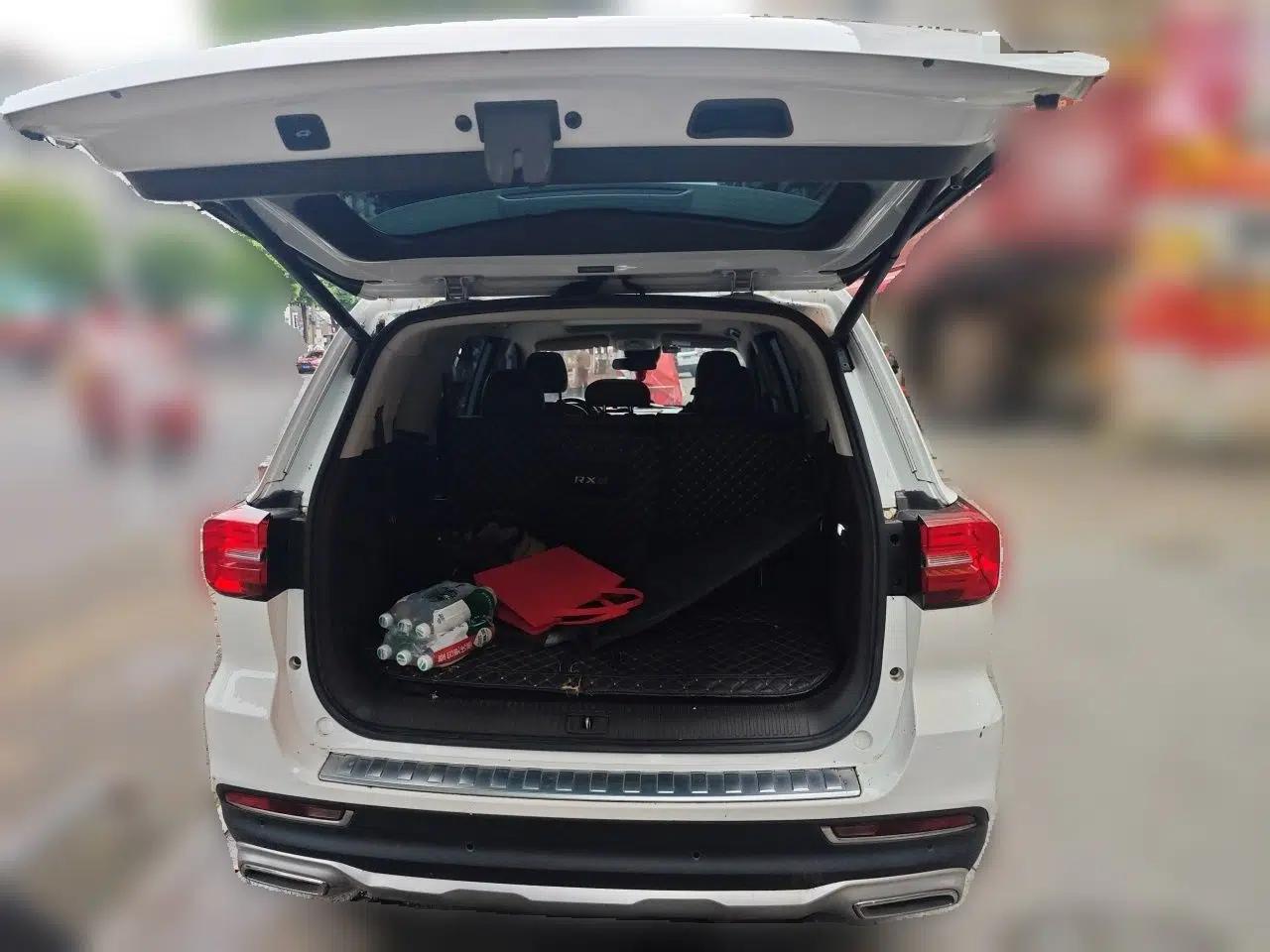 Roewe RX8 2018 30T Smart Connectivity Two-Wheel Drive Flagship Edition — миниатюра 20