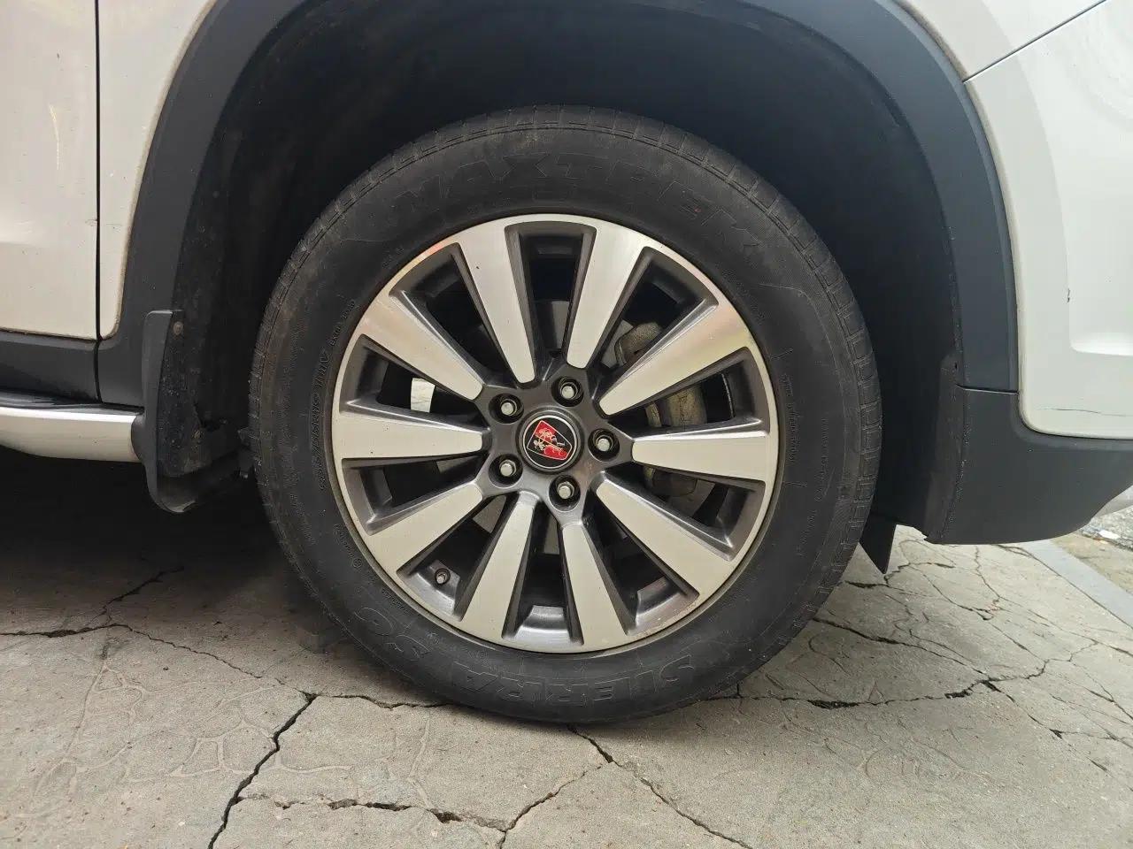 Roewe RX8 2018 30T Smart Connectivity Two-Wheel Drive Flagship Edition — миниатюра 8