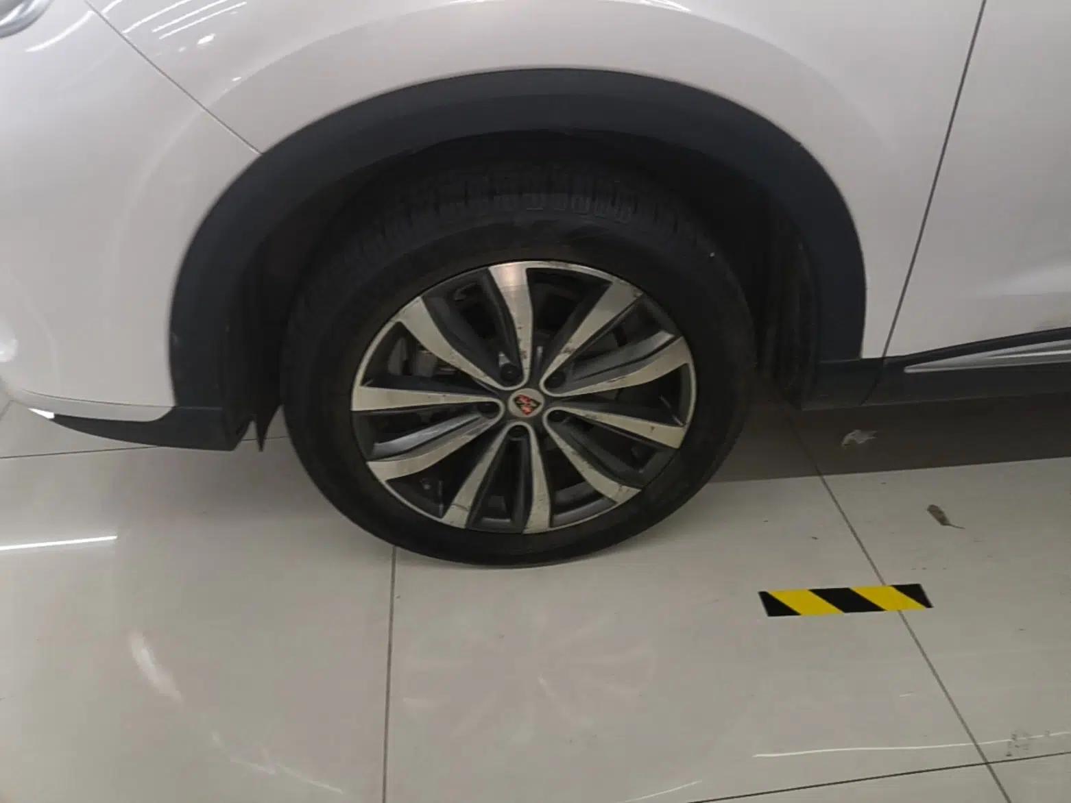 Roewe RX5 MAX 2019 300TGI Automatic Smart Cabin Flagship Edition — миниатюра 8
