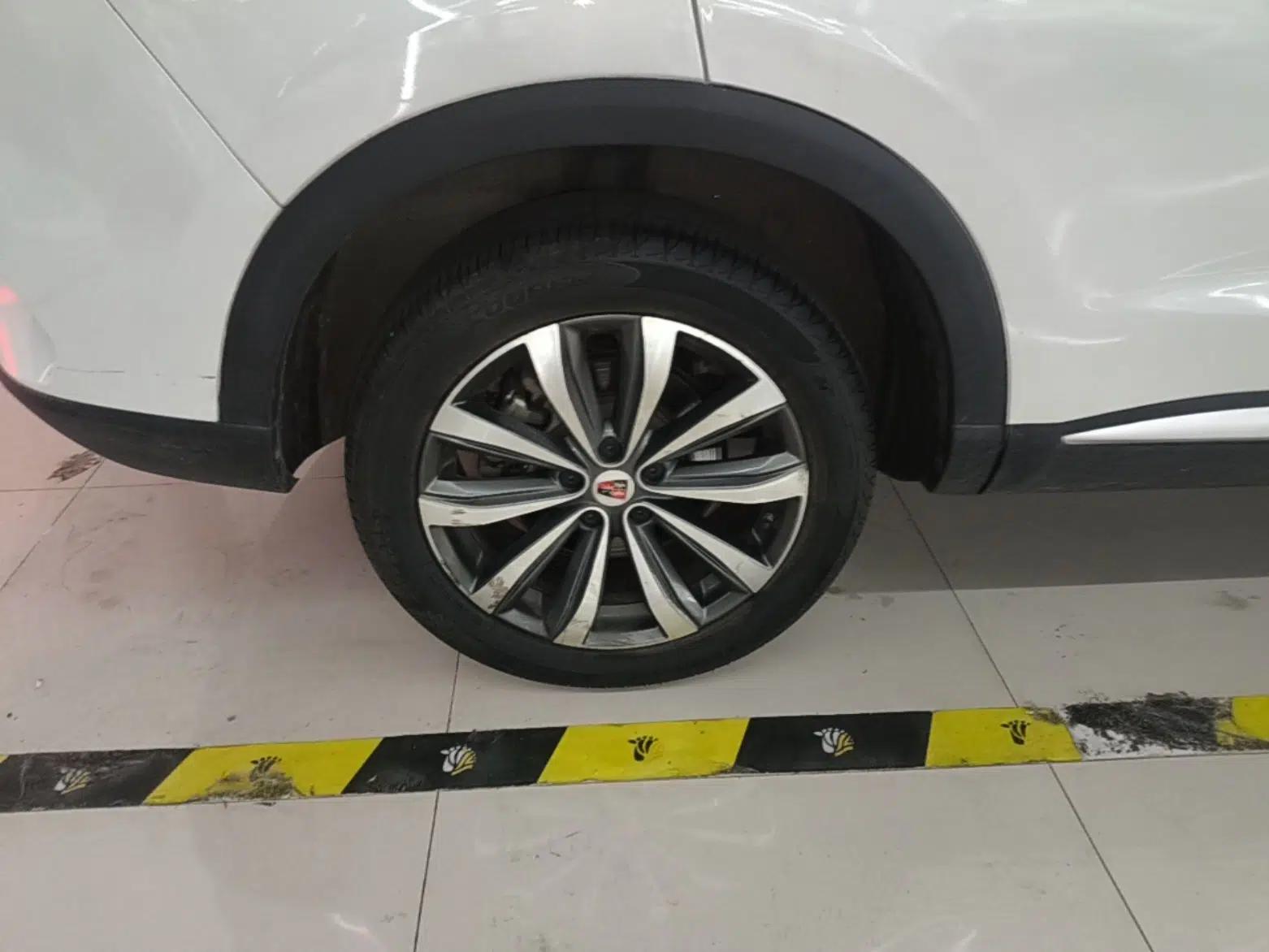 Roewe RX5 MAX 2019 300TGI Automatic Smart Cabin Flagship Edition — миниатюра 10