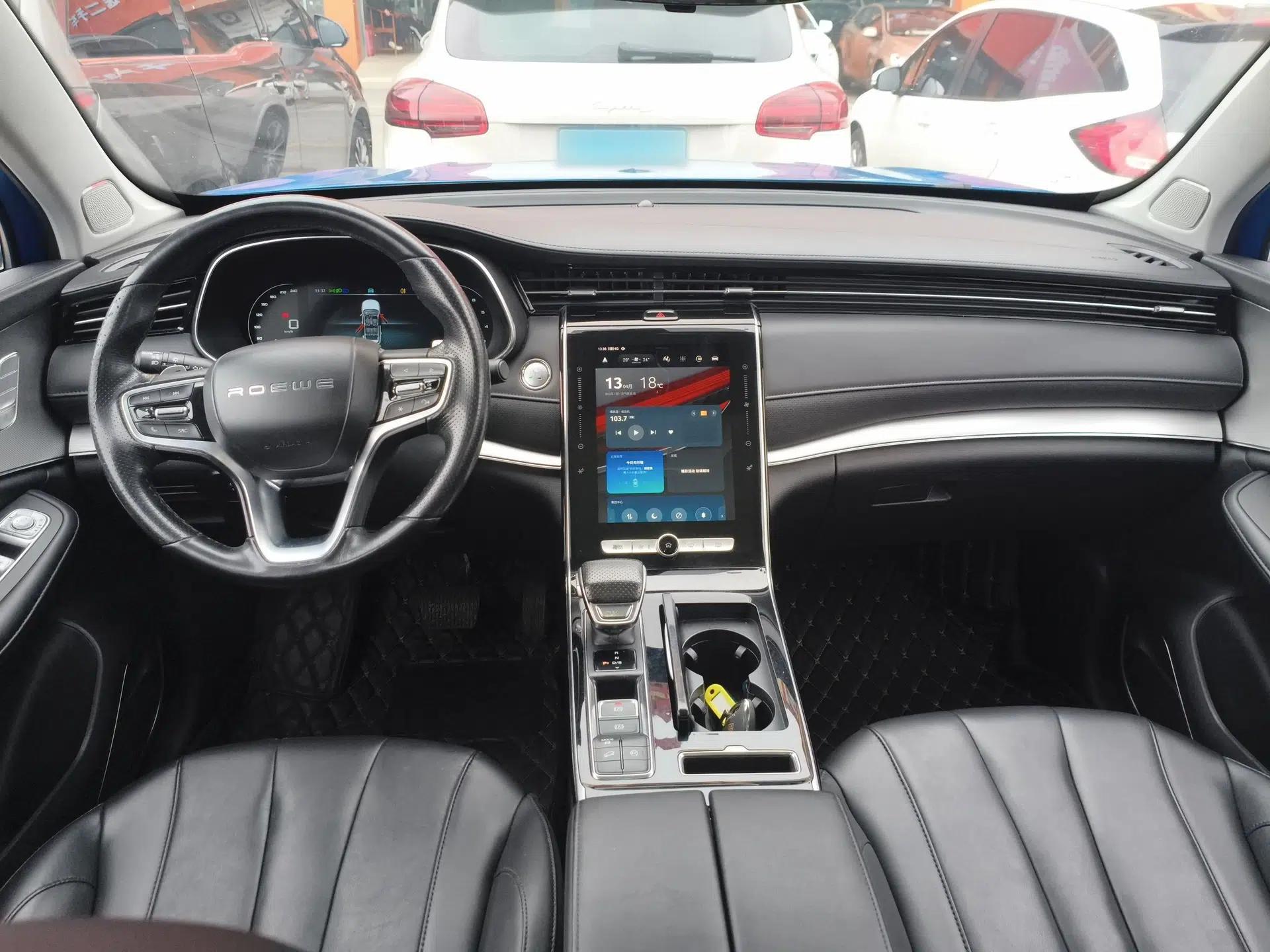Roewe RX5 MAX 2019 400TGI Automatic Smart Cabin Luxury Edition — миниатюра 12