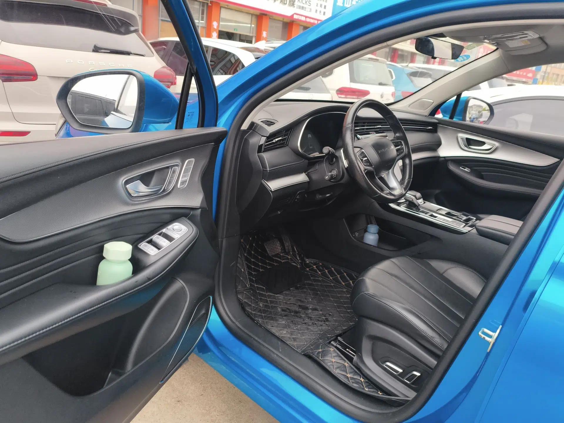 Roewe RX5 MAX 2019 400TGI Automatic Smart Cabin Luxury Edition — миниатюра 18