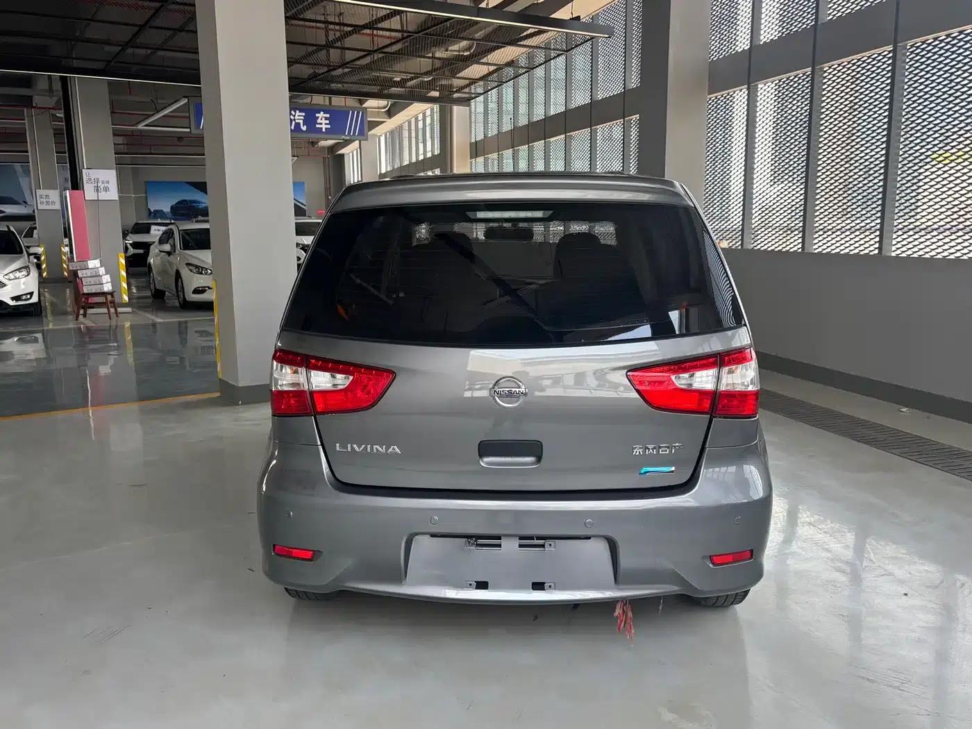 Nissan Livina 2015 1.6XE Manual Comfort Edition — миниатюра 11