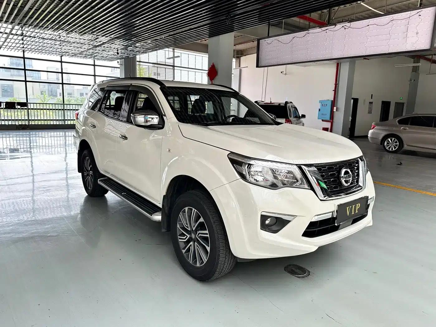 Nissan Terra 2020 2.5L XL Upper Automatic 2WD Luxury Edition — миниатюра 3