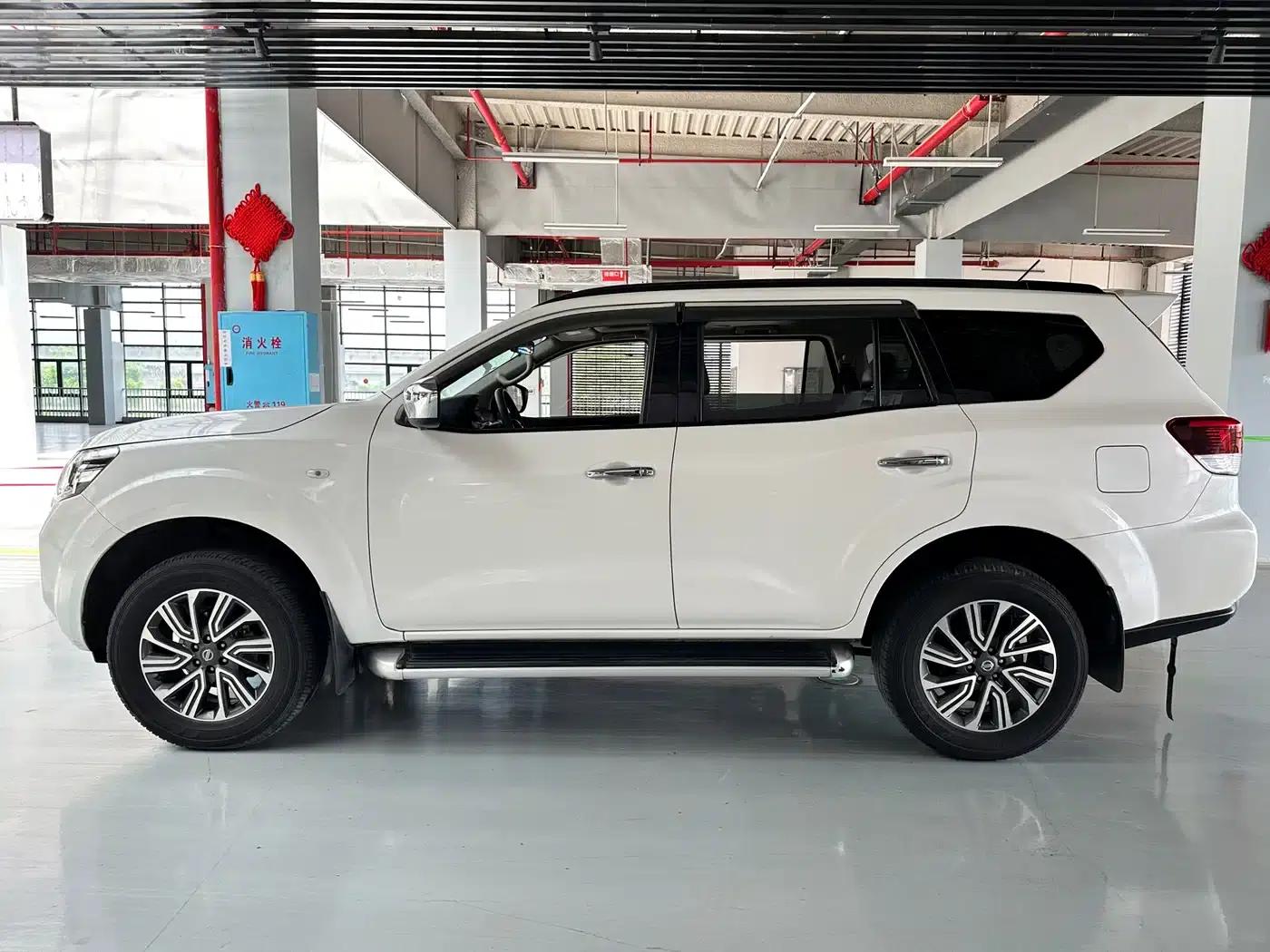 Nissan Terra 2020 2.5L XL Upper Automatic 2WD Luxury Edition — миниатюра 4