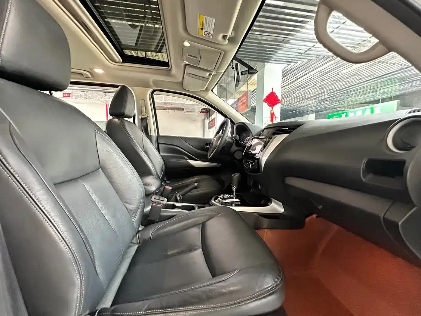 Nissan Terra 2020 2.5L XL Upper Automatic 2WD Luxury Edition — миниатюра 8