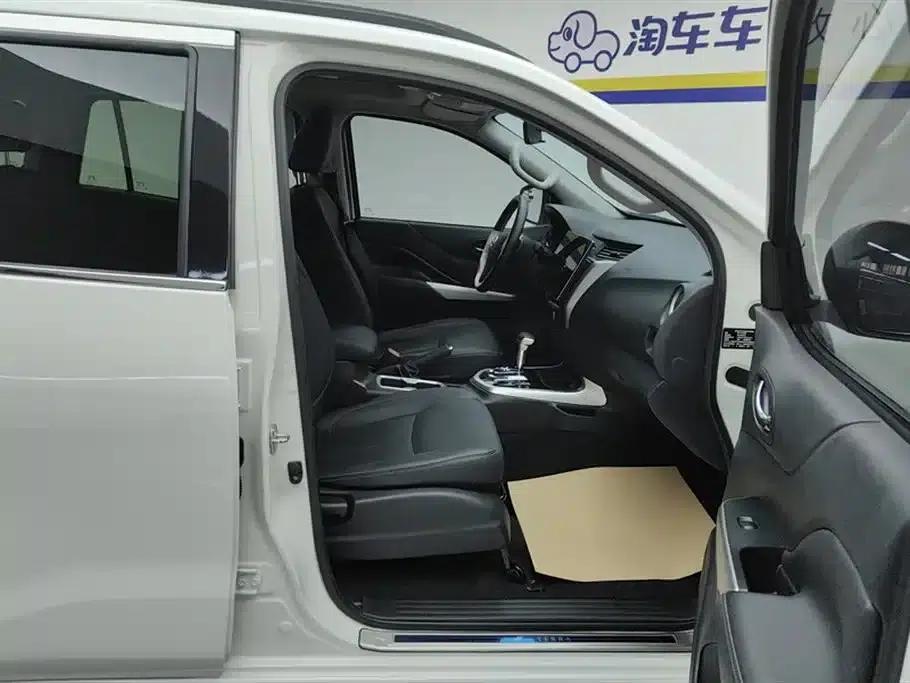 Nissan Terra 2020 2.5L XL Upper Automatic 2WD Luxury Edition — миниатюра 8
