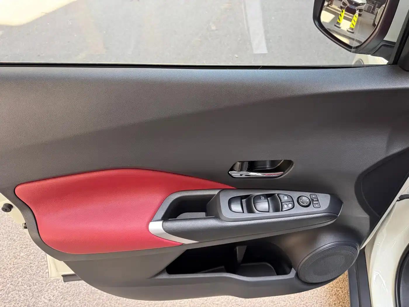Nissan Kicks 2023 Sporty Edition 1.5L: A Stylish Version with All the Power You Need — миниатюра 11