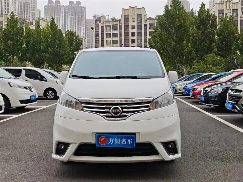 Nissan NV200 2018 1.6L CVT Luxury — миниатюра 2