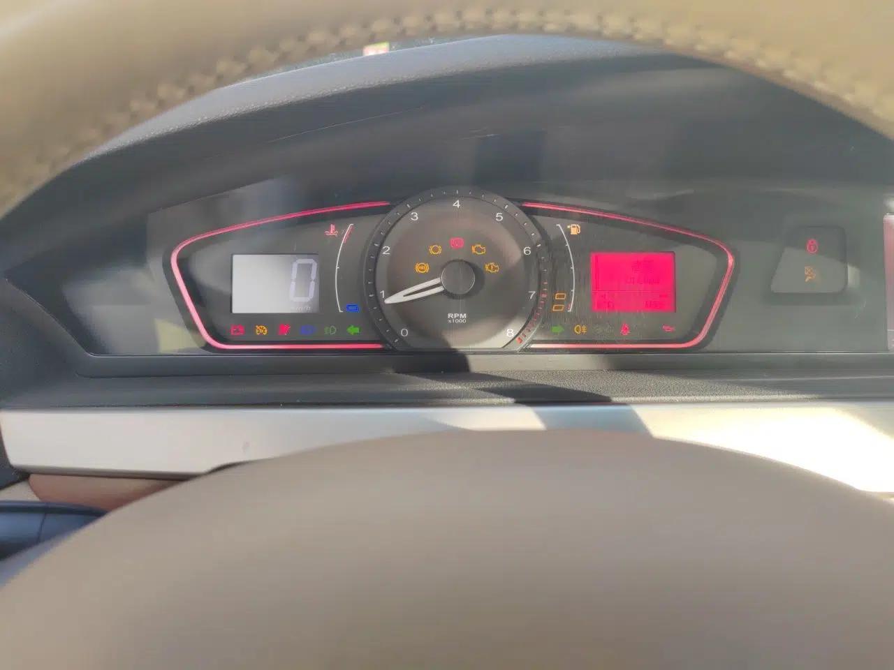 Roewe 550 2010 550S 1.8L Manual - Qiyi Edition — миниатюра 12