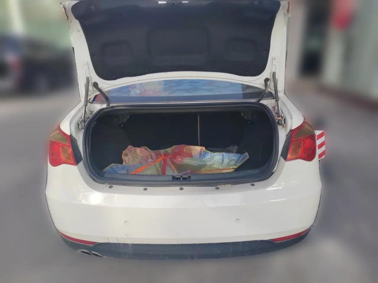 Roewe 550 2010 550S 1.8L Manual - Qiyi Edition — миниатюра 20