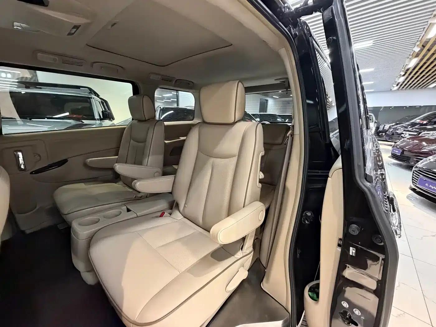 Quest 2015 3.5L SL — миниатюра 16
