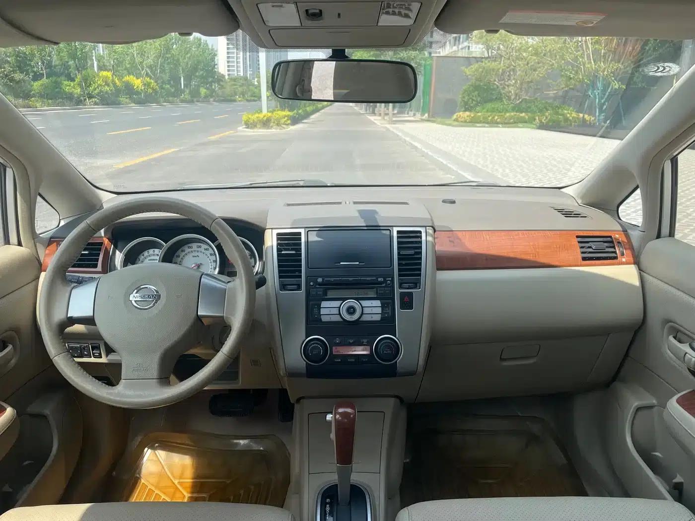 Tiida 2008 1.6L Automatic Intelligent — миниатюра 7