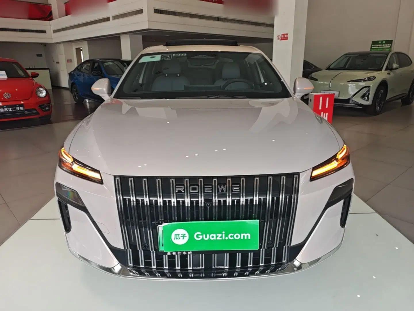 Roewe M7 DMH 2025 Model 160km Premium Version — миниатюра 2