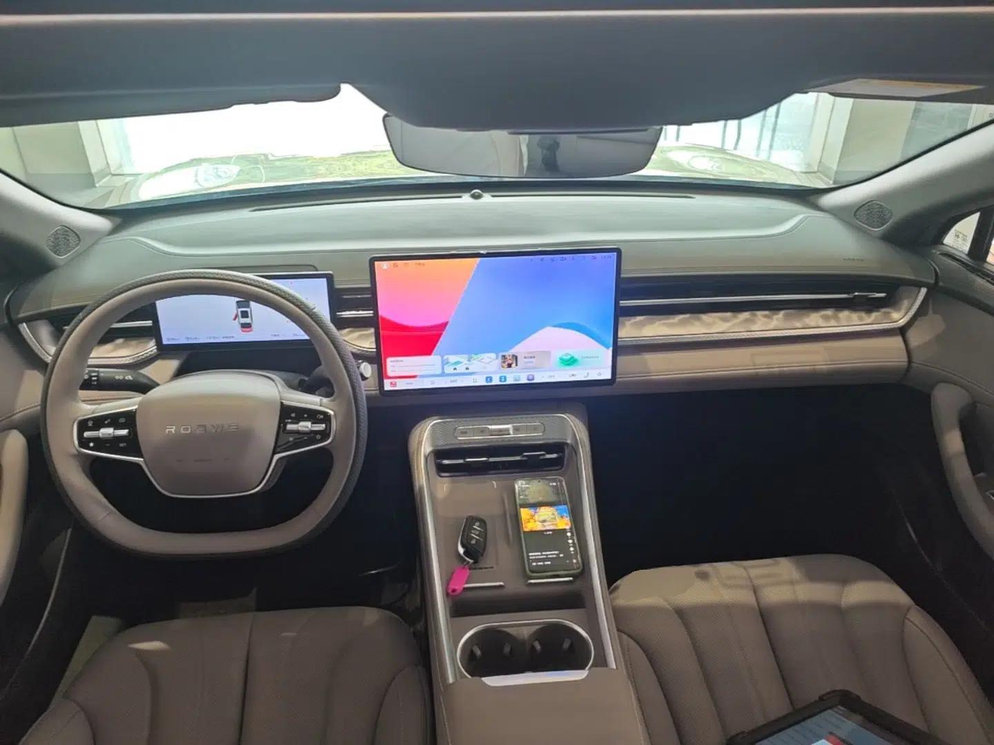 Roewe M7 DMH 2025 Model 160km Premium Version — миниатюра 13