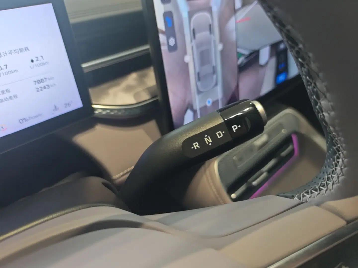 Roewe M7 DMH 2025 Model 160km Premium Version — миниатюра 17