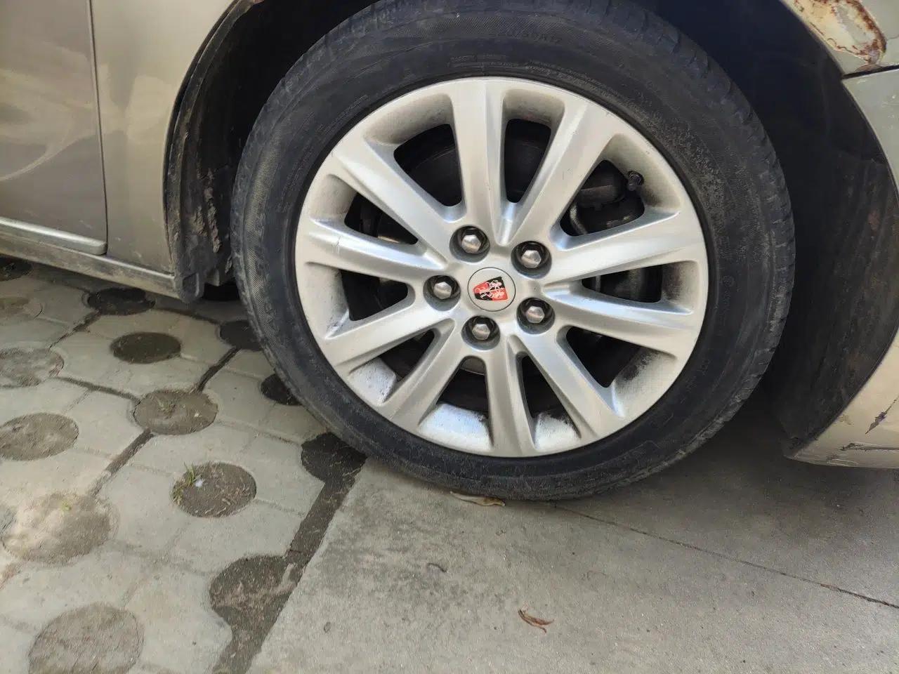 Roewe 950 2012 2.4L Luxury Edition — миниатюра 8