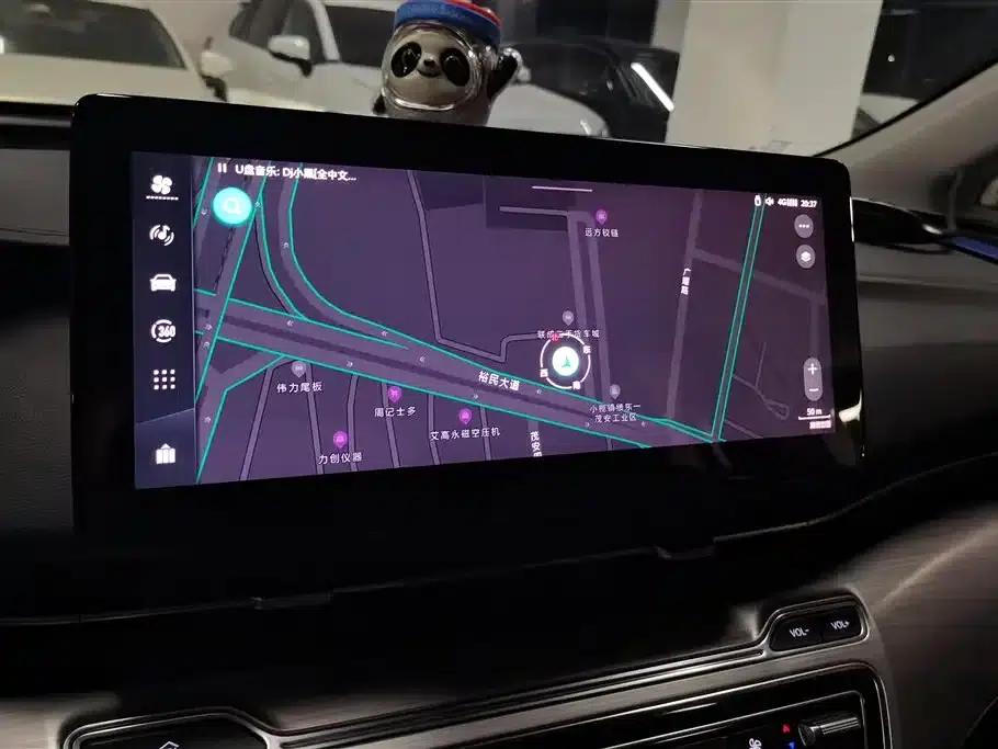 Roewe iMAX8 2021 400TGI Supreme Series Premium Edition — миниатюра 13