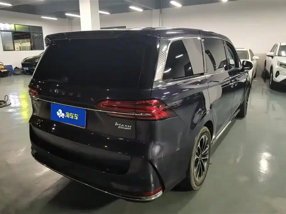 Roewe iMAX8 2021 400TGI Supreme Series Premium Edition — миниатюра 3