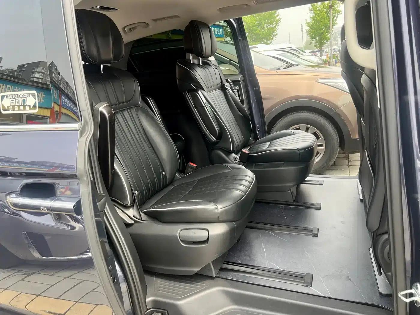 Roewe iMAX8 2021 400TGI Flagship Edition — миниатюра 15