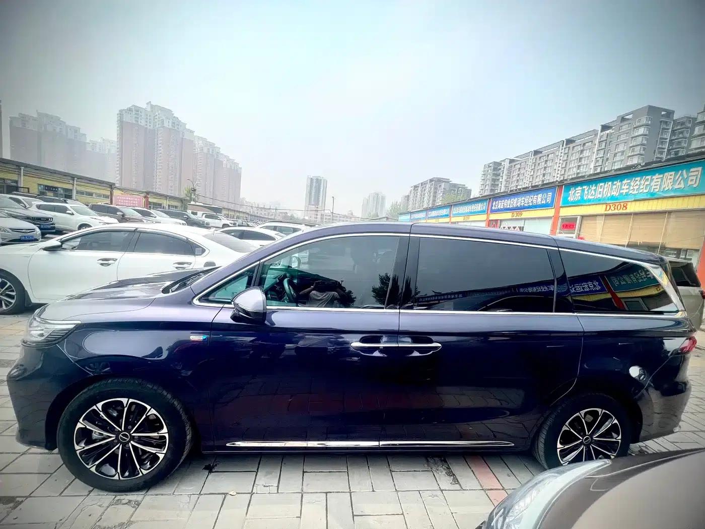 Roewe iMAX8 2021 400TGI Flagship Edition — миниатюра 8