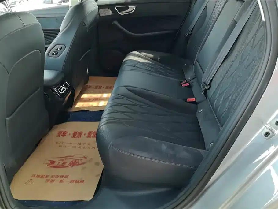 Roewe D7 2023 DMH 125km Flagship Edition — миниатюра 11