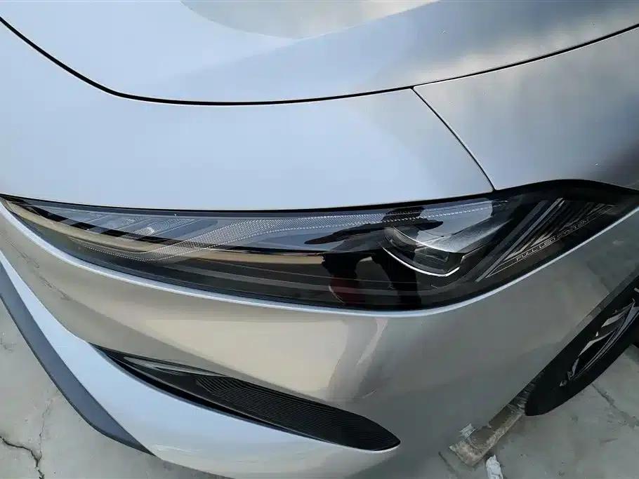 Roewe D7 2023 DMH 125km Flagship Edition — миниатюра 5