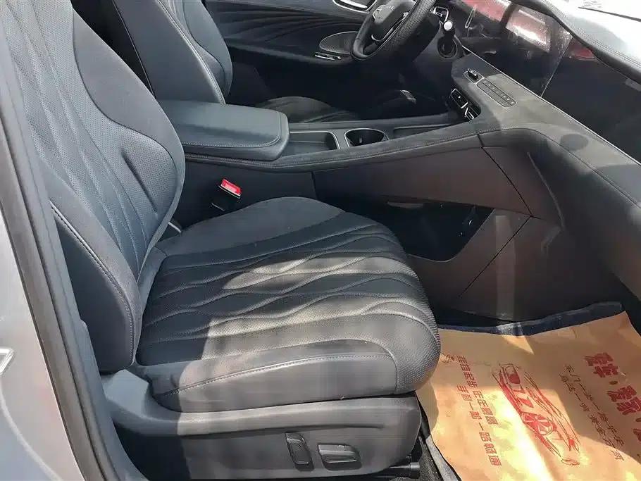 Roewe D7 2023 DMH 125km Flagship Edition — миниатюра 8