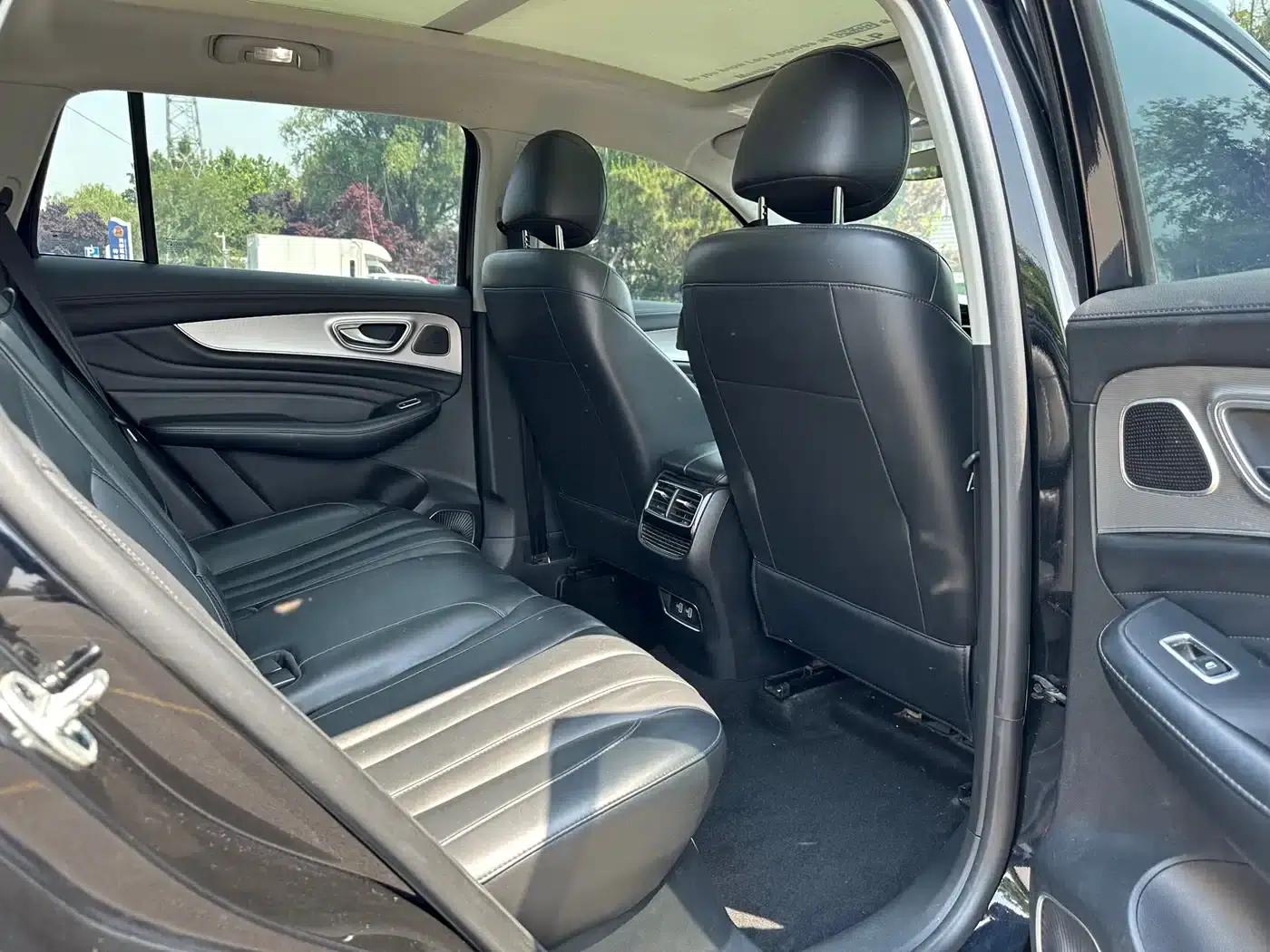 Roewe RX5 MAX 2021 Supreme Series 300TGI Automatic Intelligent Cockpit Edition — миниатюра 9