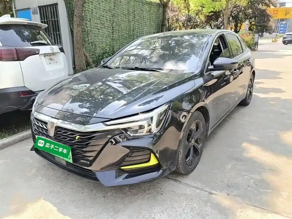 Roewe i6 MAX New Energy 2020 1.5T PHEV Cool Edition — миниатюра 1