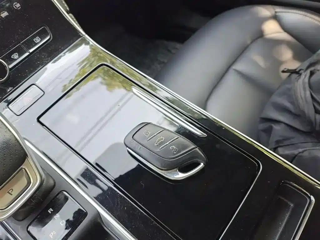 Roewe i6 MAX New Energy 2020 1.5T PHEV Cool Edition — миниатюра 9