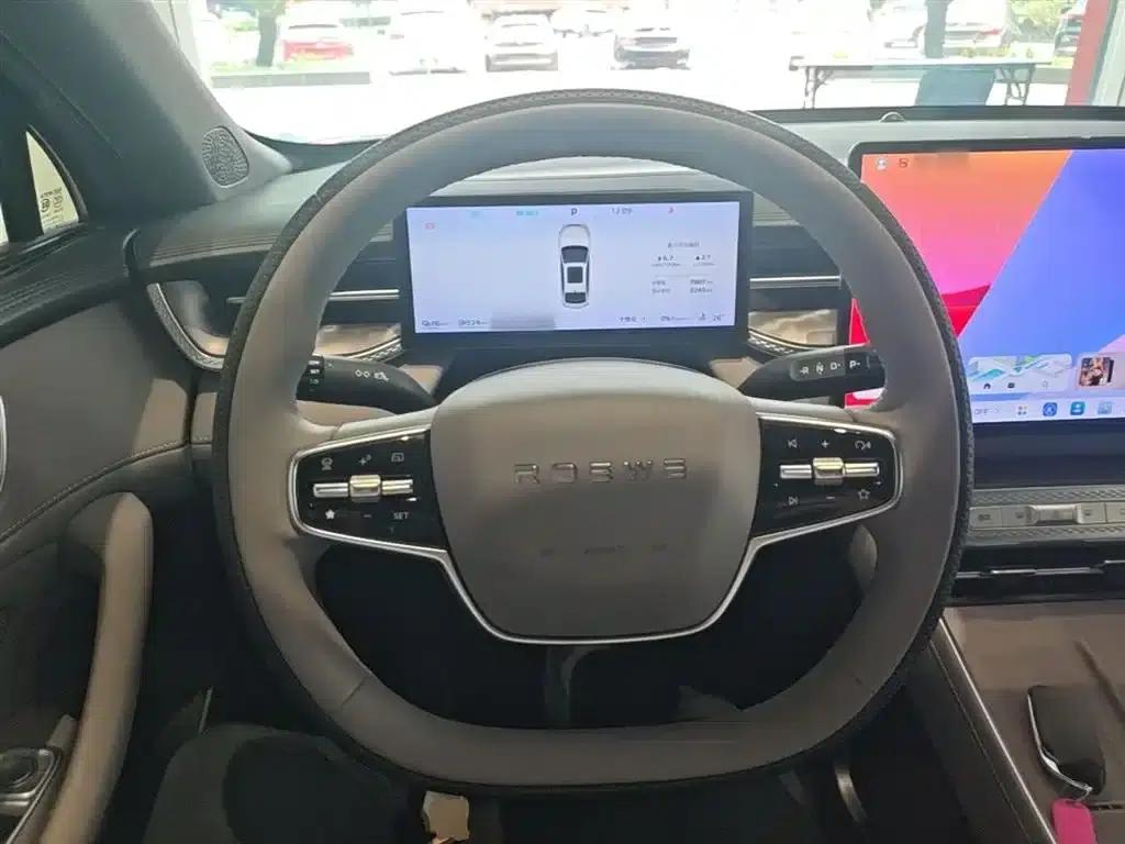 Roewe M7 DMH 2025 160km Premium Edition — миниатюра 11