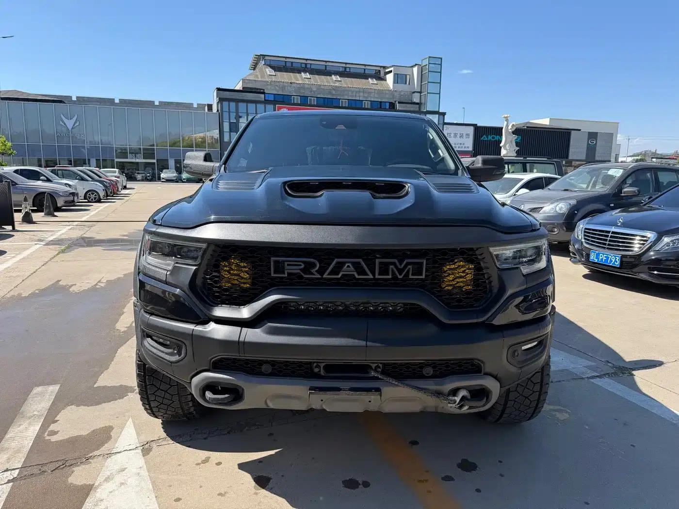 RAM Trucks Tyrannosaurus Rex 2022 6.2T Automatic — миниатюра 2