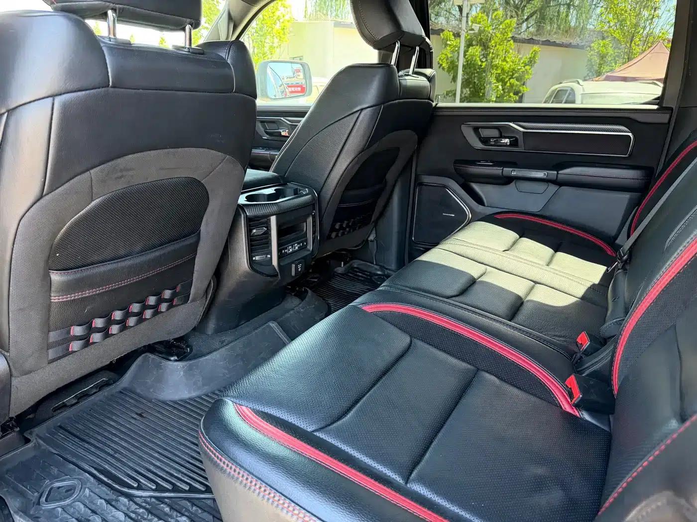 RAM Trucks Tyrannosaurus Rex 2022 6.2T Automatic — миниатюра 7