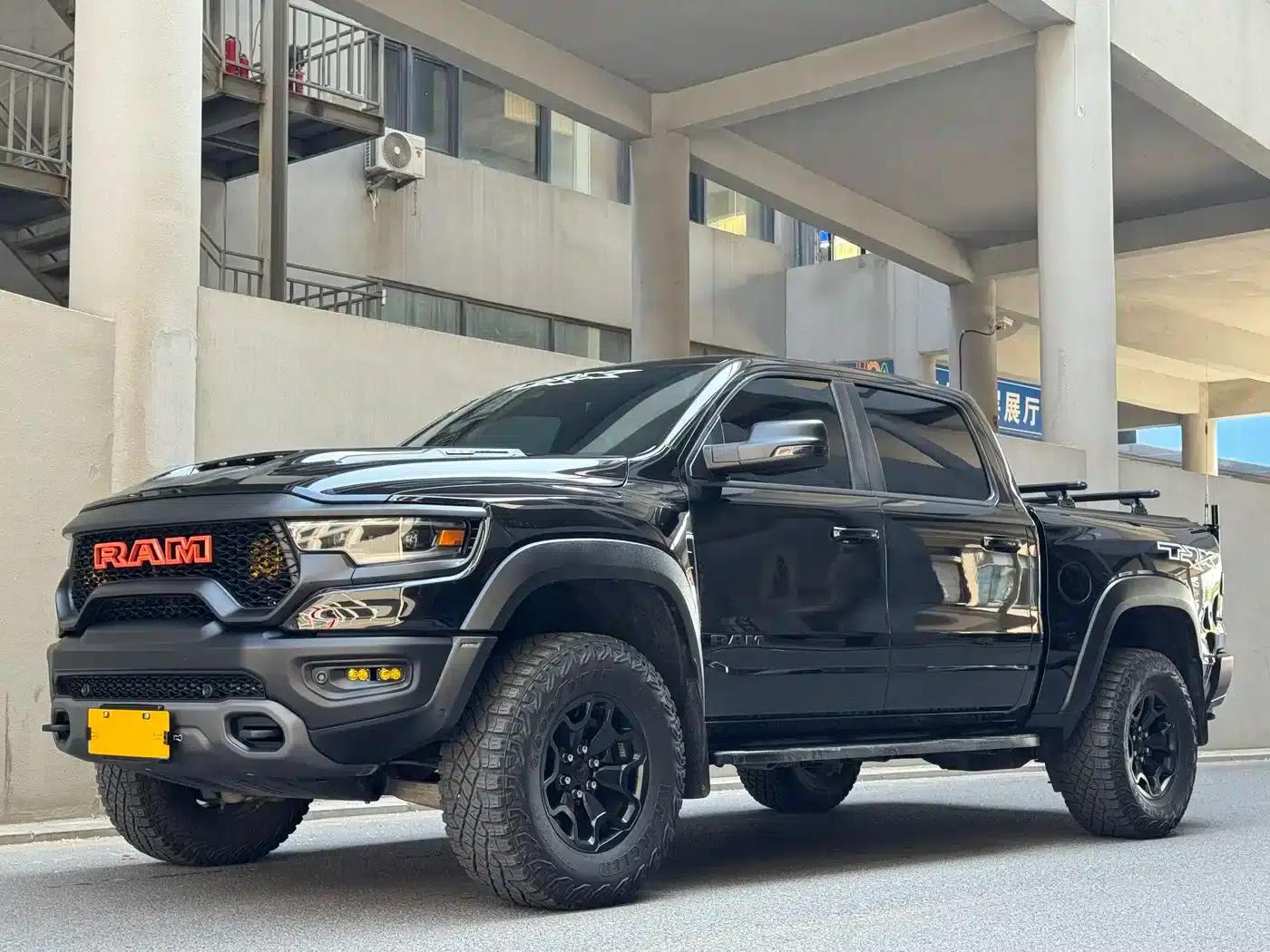 RAM Trucks Tyrannosaurus Rex 2023 6.2T Automatic — миниатюра 1