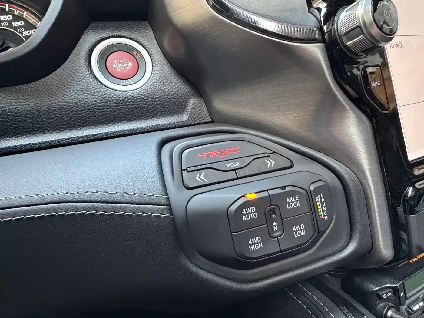 RAM Trucks Tyrannosaurus Rex 2023 6.2T Automatic — миниатюра 13