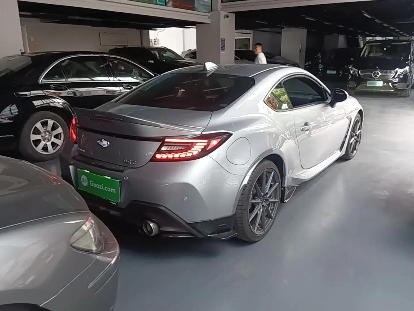 Subaru BRZ 2022 2.4L Manual Version — миниатюра 6