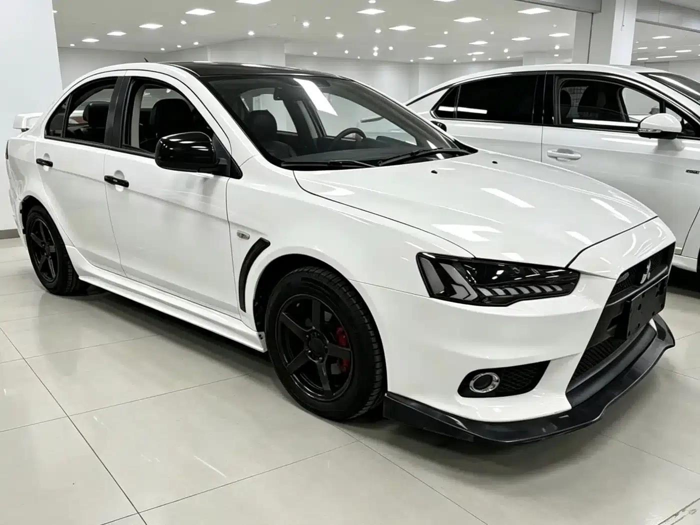 Lancer EX 2015 1.6L Manual Fashion Edition — миниатюра 3