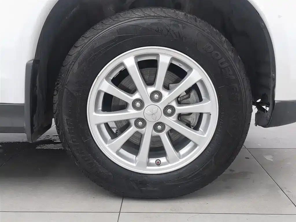 2013 ASX 1.6L Manual 2WD Standard Edition — миниатюра 17
