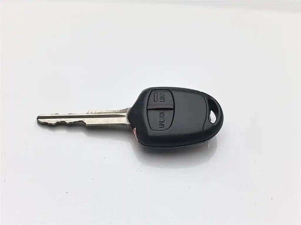 2013 ASX 1.6L Manual 2WD Standard Edition — миниатюра 19