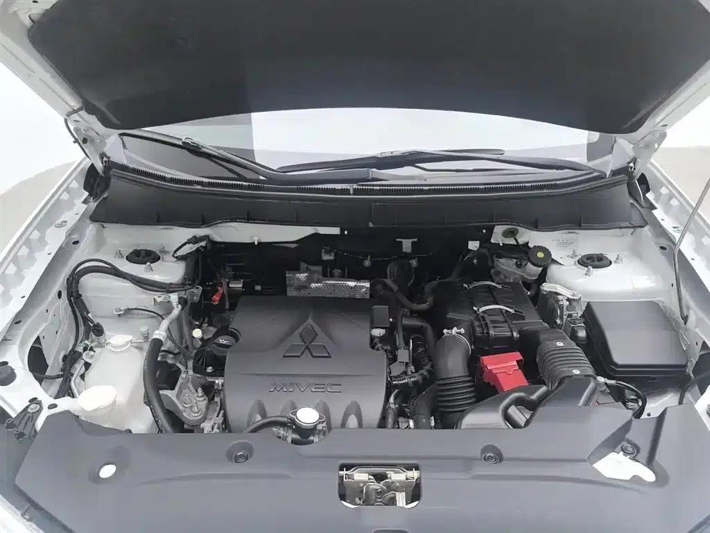 2013 ASX 1.6L Manual 2WD Standard Edition — миниатюра 6
