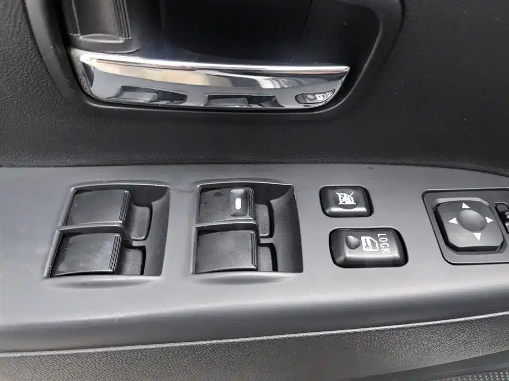 2013 ASX 1.6L Manual 2WD Standard Edition — миниатюра 9