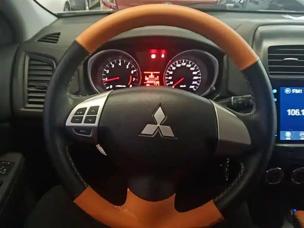 2013 ASX 2.0L CVT 2WD Elite Edition — миниатюра 11