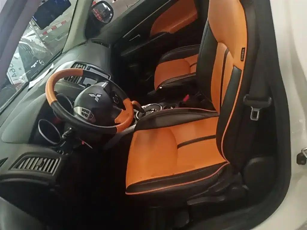 2013 ASX 2.0L CVT 2WD Elite Edition — миниатюра 15